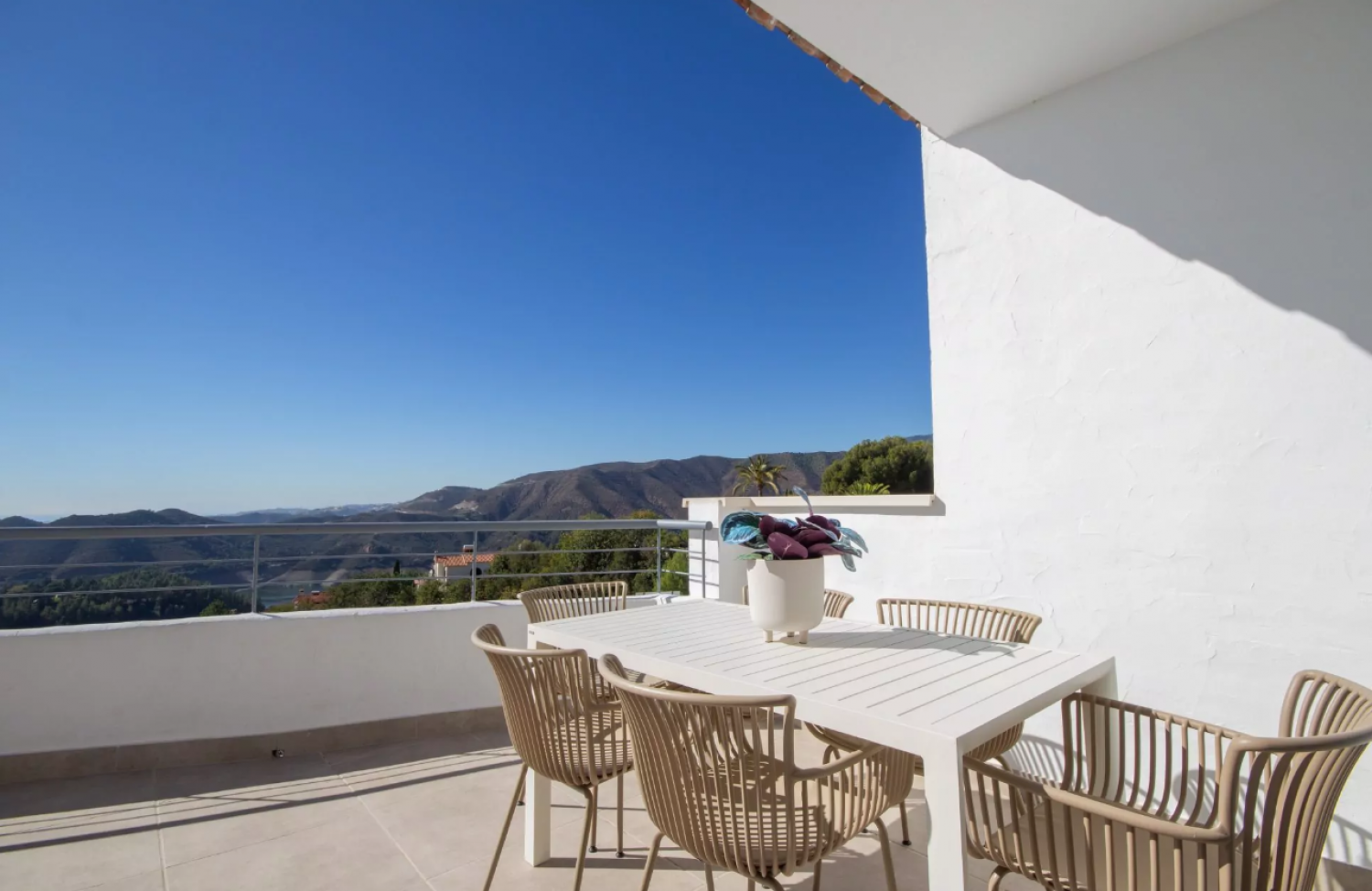 N10663 Istan Malaga Apartment 1
