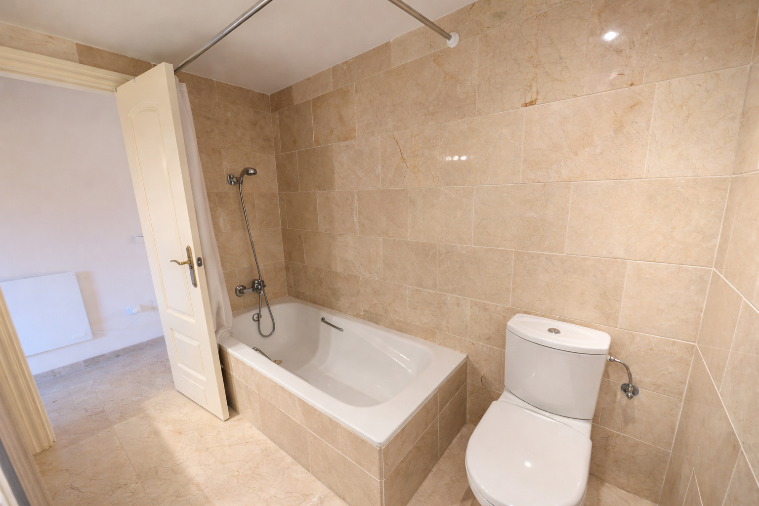 Property 12 NUS201 El Chaparral Malaga Ground Floor Apartment 17